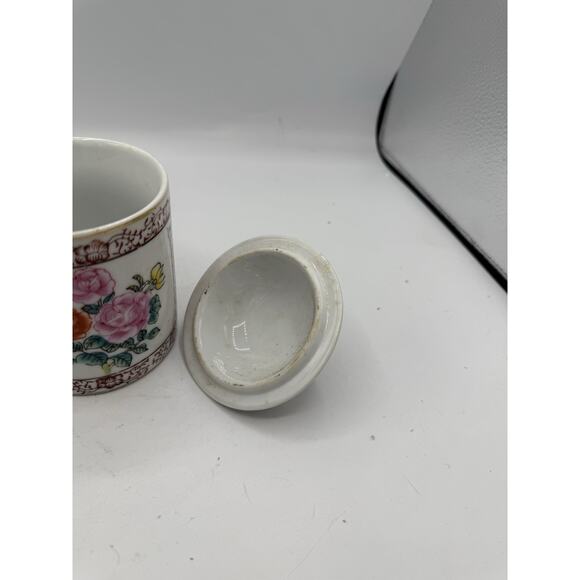 Vintage Chinese Porcelain Lidded Mug – Floral Rose Pattern – 4.5” Tall – Marked - Picture 5 of 7